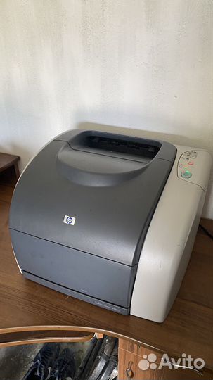 Принтер цветной hp