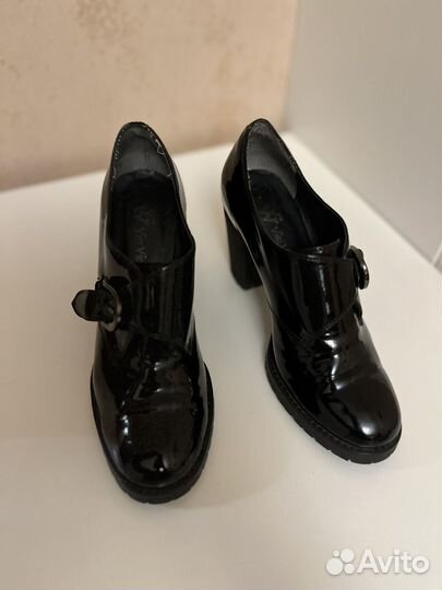 Туфли мери джейн лаковые