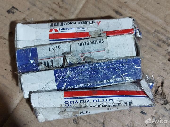 Свеча зажигания MN137919Mitsubishi