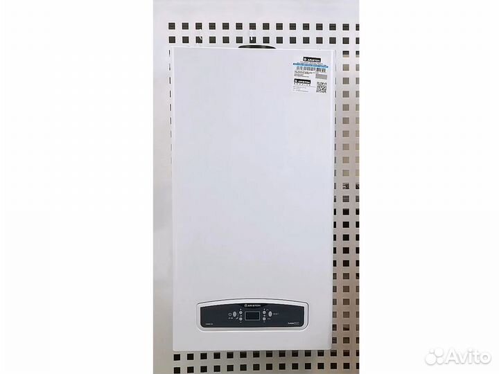 Газовый котел Ariston Cares XC 24 FF