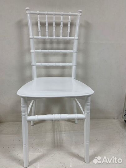 Аренда стульев Кьявари (прокат мебели)