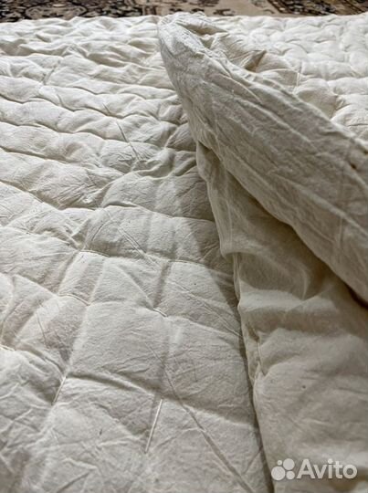 Новое одеяло из натуральной овечьей шерст