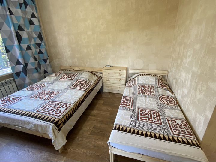 Комната 15 м² в 1-к., 2/2 эт.