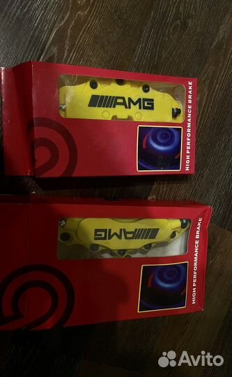 Накладки на суппорта amg