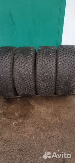 Goodyear UltraGrip Ice Arctic SUV 255/55 R19 111T