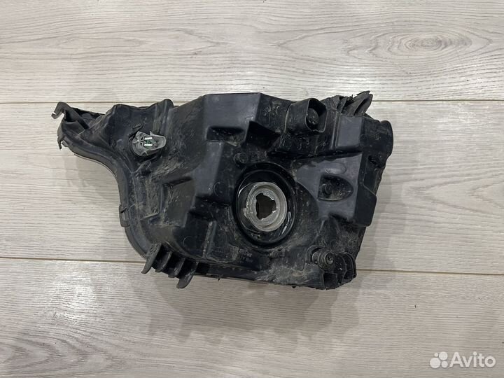 Kia Rio 3 правая противотуманная фара LED птф