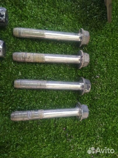 Болты подвески комплект задние Honda Cr-V RD7 K24A