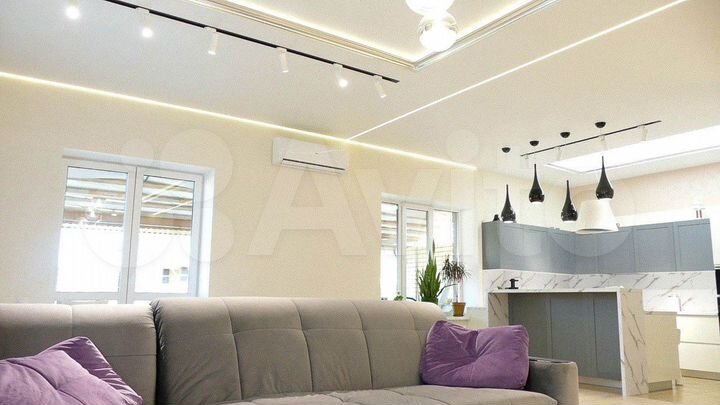 Коттедж 190 м² на участке 7 сот.