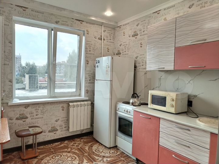 2-к. квартира, 57 м², 2/9 эт.