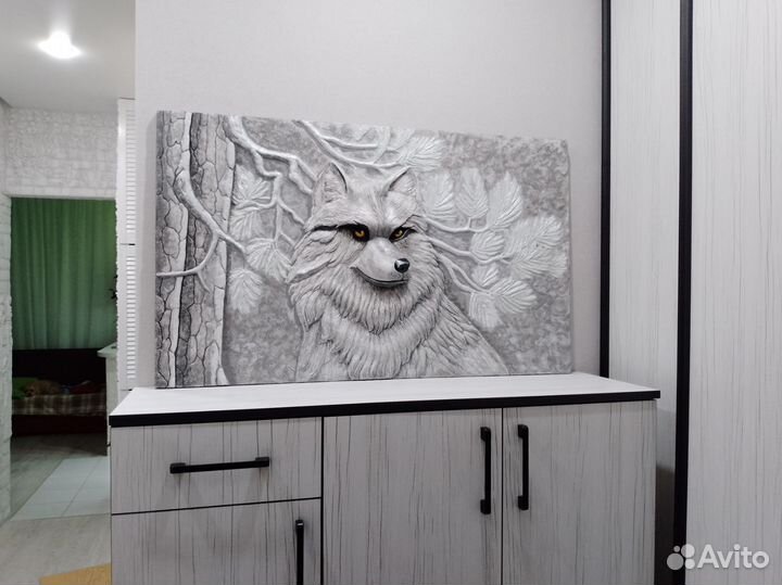 Барельеф, картины, панно