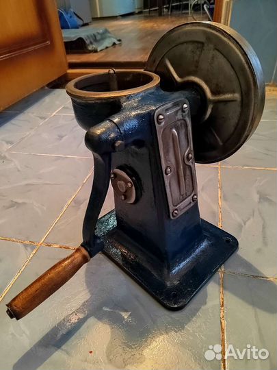 Сепаратор для молока ручной