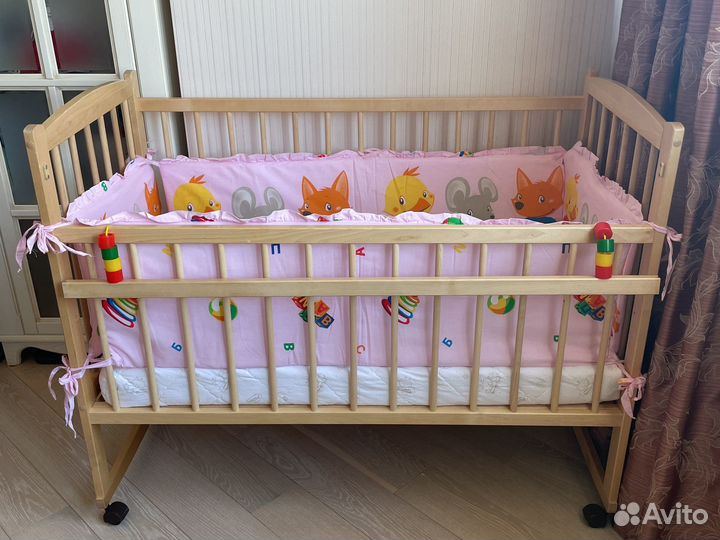 Детская кроватка