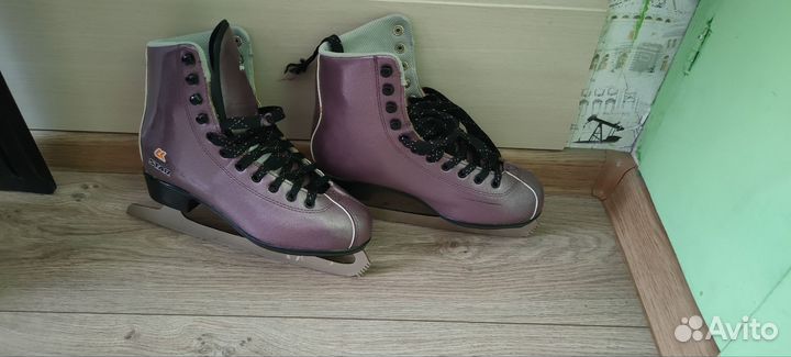 Коньки фигурные