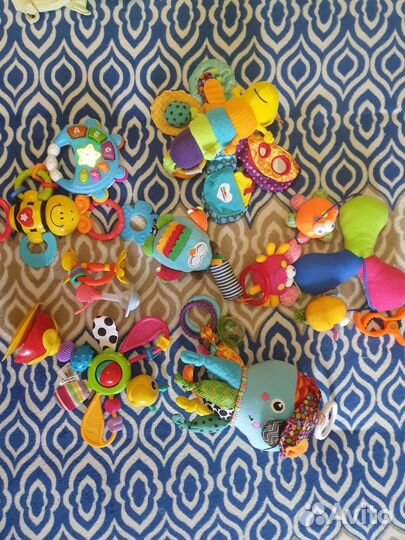 Детские игрушки, развивашки, мобиль, грызунок