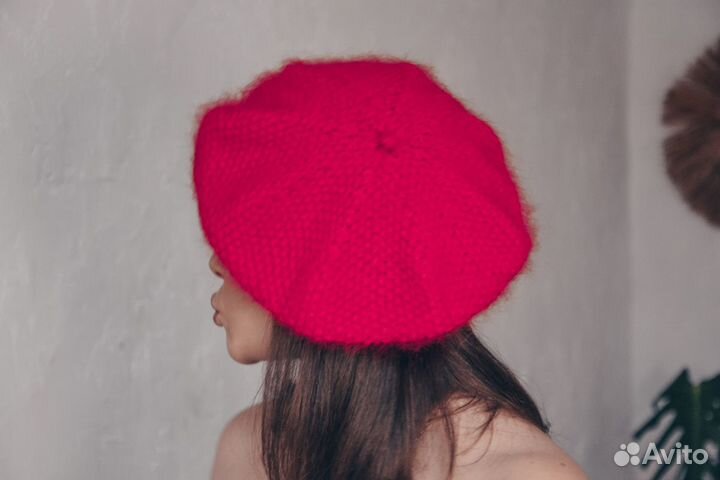 Красный берет