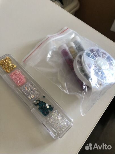Блестки для маникюра