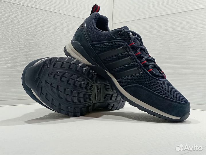 Кроссовки adidas daroga