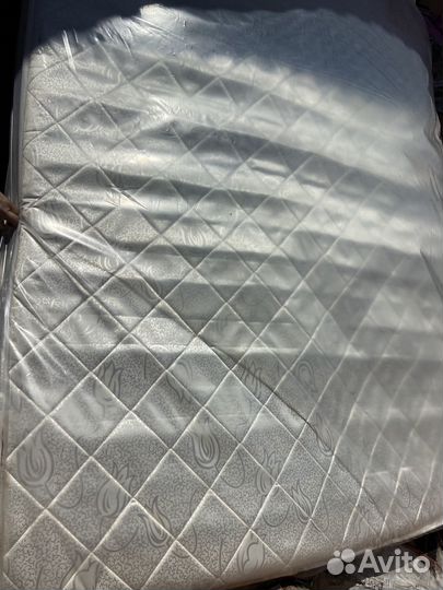 Матрас 140х200 бу