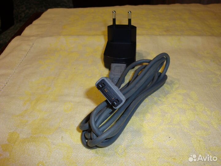 Зарядки для мобильного телефона