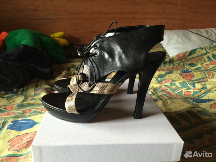 Босоножки Viktor and Rolf