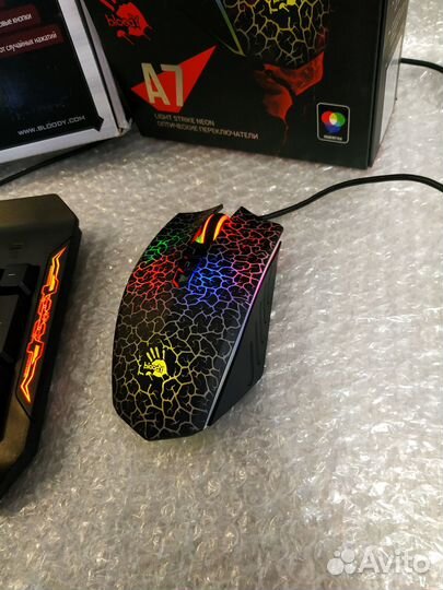 Комплект клавиатура и мышь Bloody с подсветкой