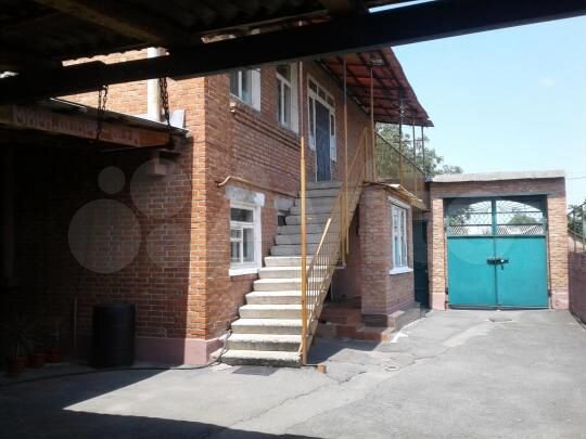 Дом 170 м² на участке 6 сот.