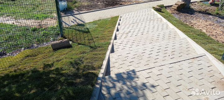 Укладка тротуарной плитки. брусчатка