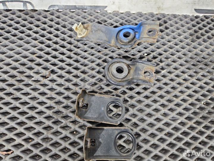 Крепление радиатора Honda Accord CL7 K20A 2007