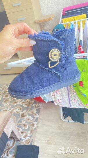 Продам угги Юничел