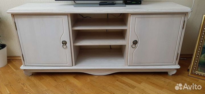 Тумба под тв массив