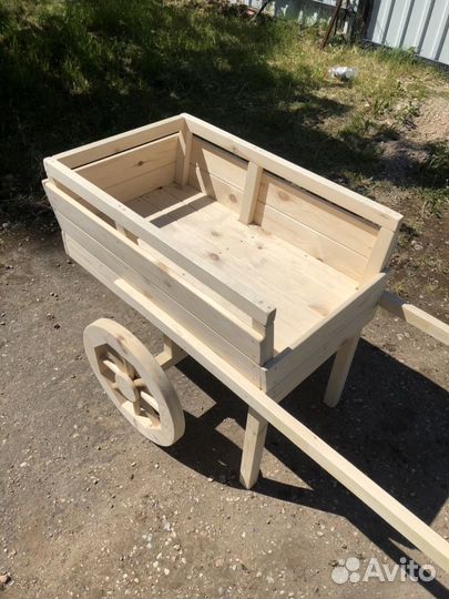 Телега декоративная