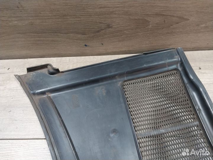 Накладка салонного фильтра Audi A4 B7