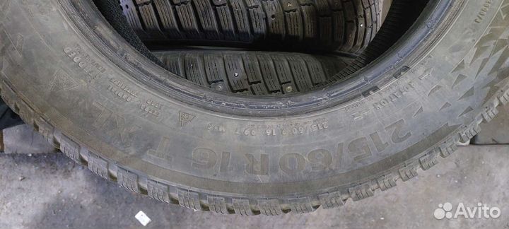 Continental IceContact 3 215/60 R16