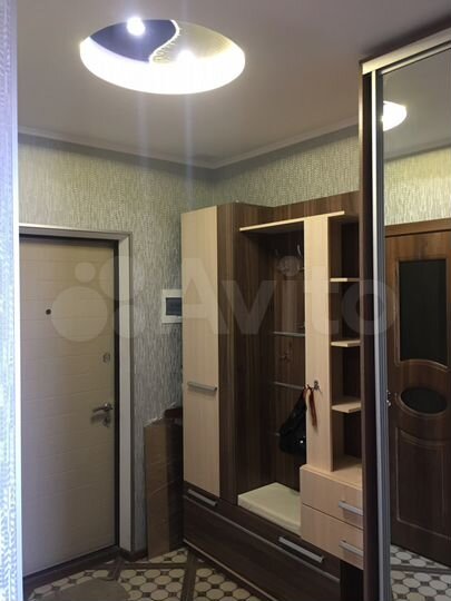 2-к. квартира, 51 м², 8/10 эт.