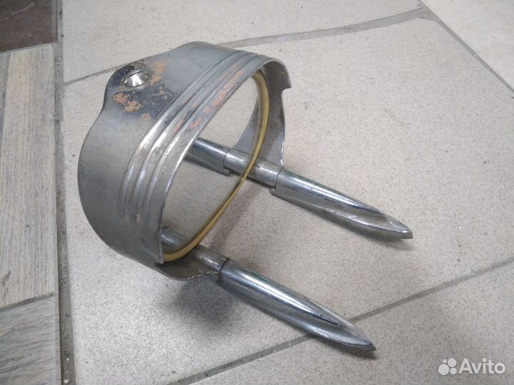 Зеркало заднего вида ретро