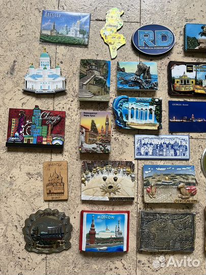 Магниты на холодильник из разных стран и городов