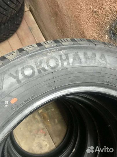 Yokohama Ice Guard IG65 235/60 R18 107T