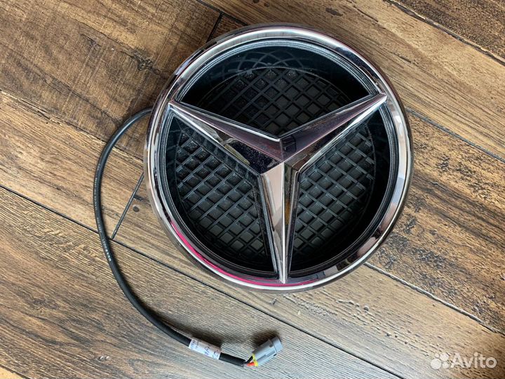 Лoготип Mercedes Benz LED Звeздa с подсвeткой (звe