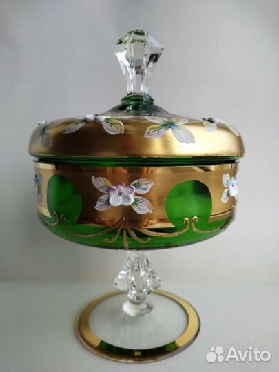 Конфетница с крышкой. Богемия, Чехословакия