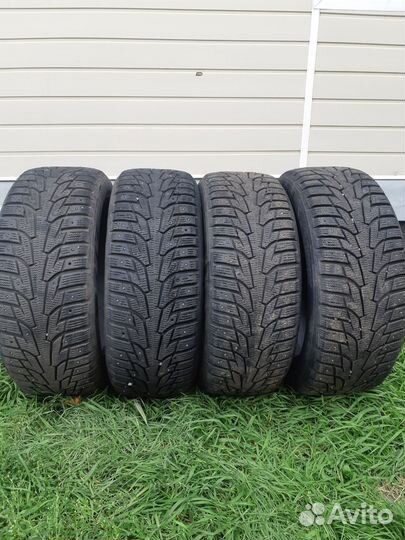 Hankook Winter I'Pike W409 215/50 R17