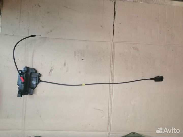 Замок передней двери Рено Кангу 2