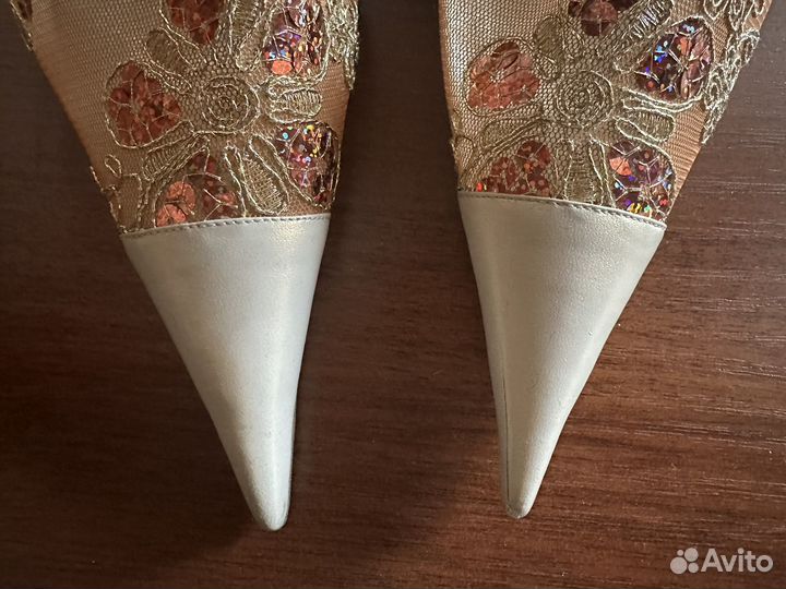 Босоножки натуральная кожа 39