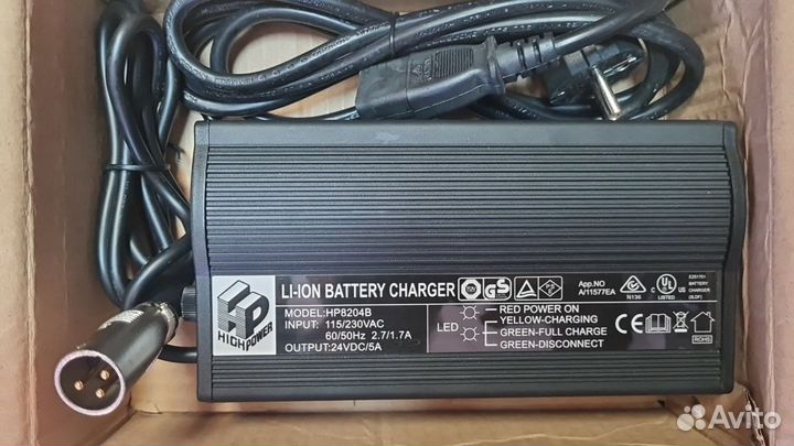 Зарядное устройство HP8204B для литий ион