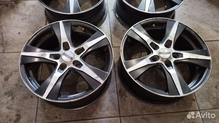 Литые диски R16 5x114.3