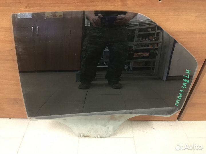 Logan 1 Стекло двери заднее левое б/у