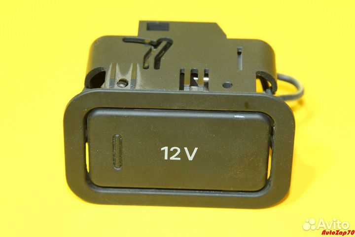 VW Phaeton Розетка 12V