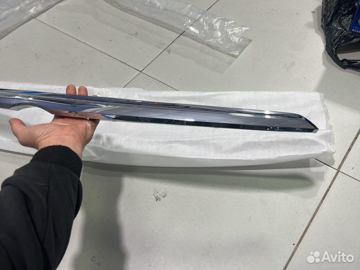 Хром капота тойота камри 55