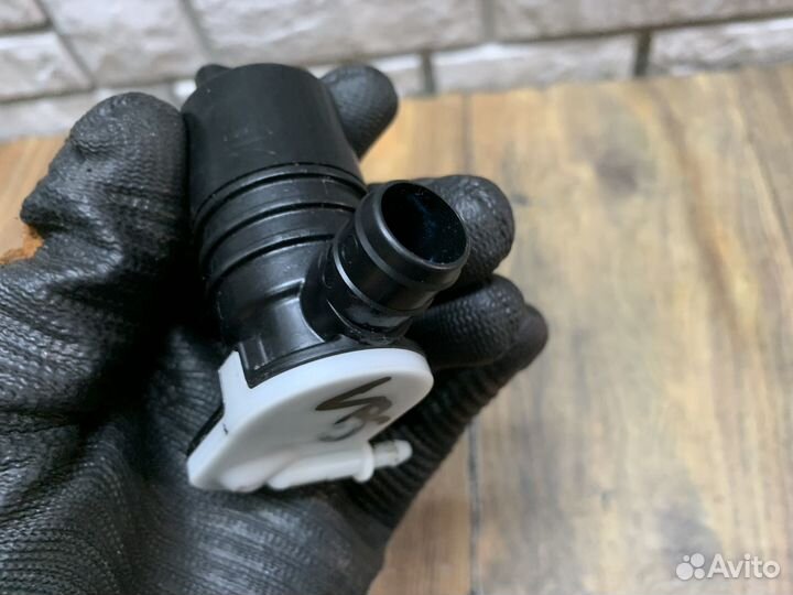 LADA Vesta Насос омывателя