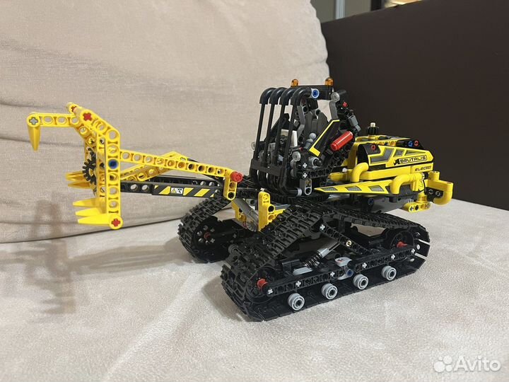 Lego Technic 42094 Гусеничный погрузчик