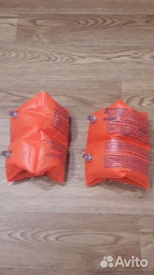 Нарукавники для плавания